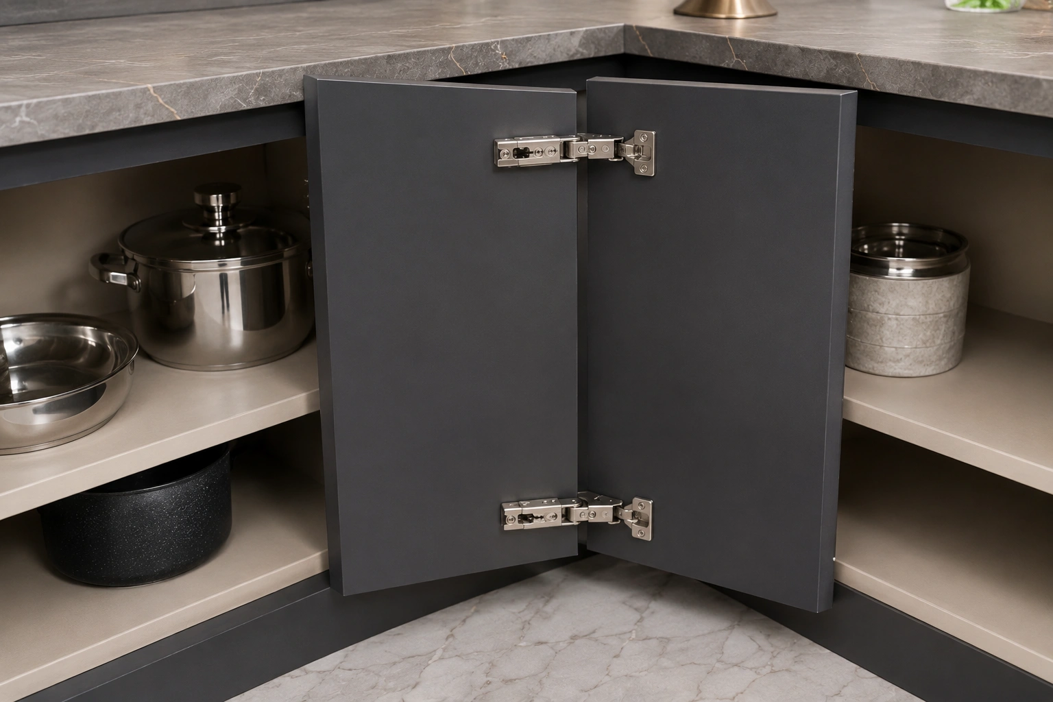135-Degree Pie Corner Hinge